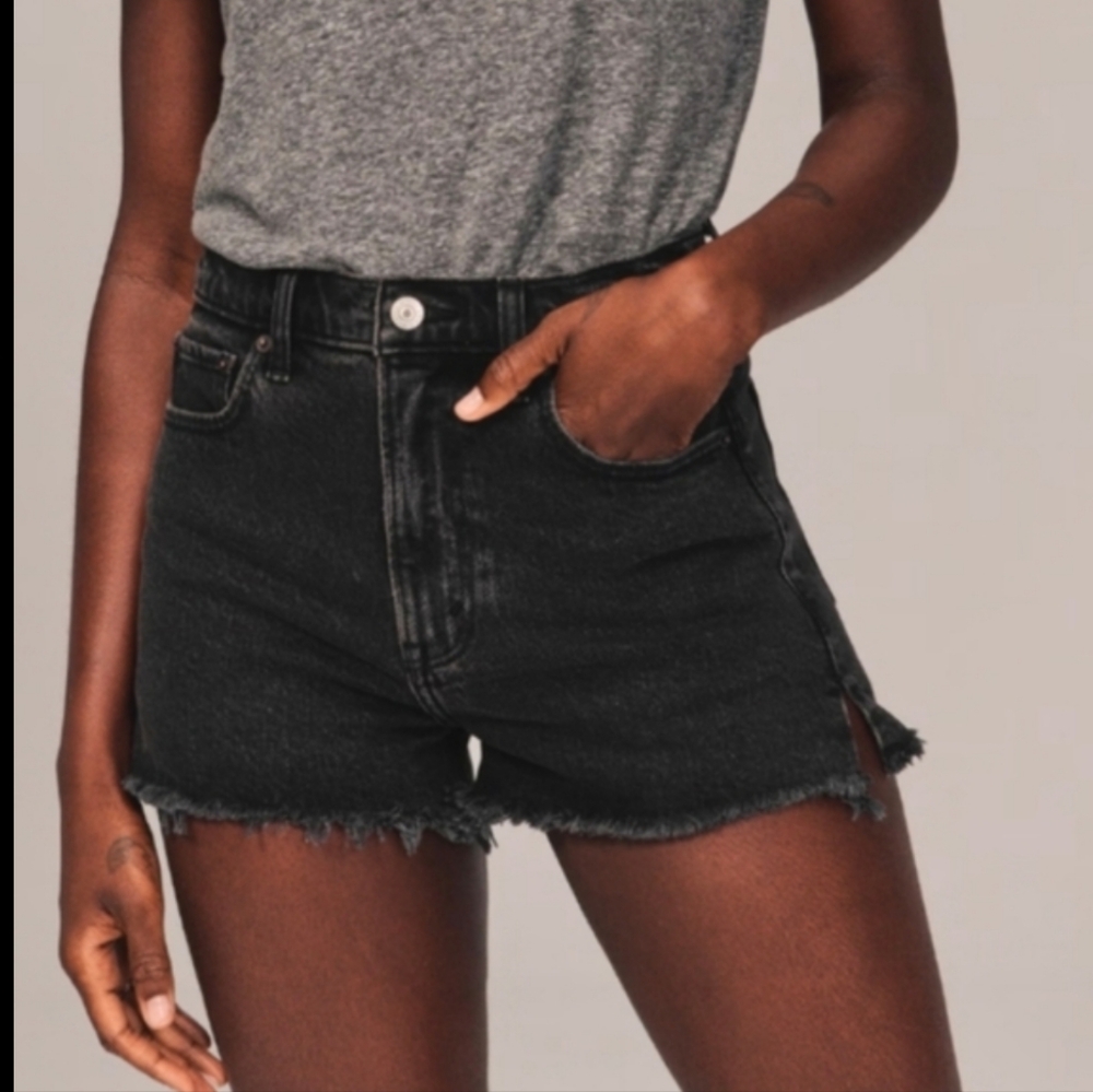 Abercrombie & Fitch The Mom Short Black Curve Love‎